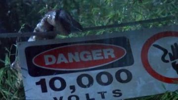 Le Panneau Danger 10 000 Volts Dans Jurassic Park Spotern