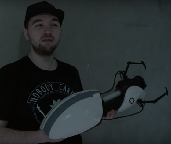 LINKSTHESUN <span class="cross sp-cross"></span><font style="font-weight: 300;">SPOTERN</font>