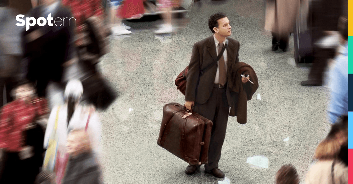 Amelia Warren (played by Catherine ZetaJones) outfits on The Terminal