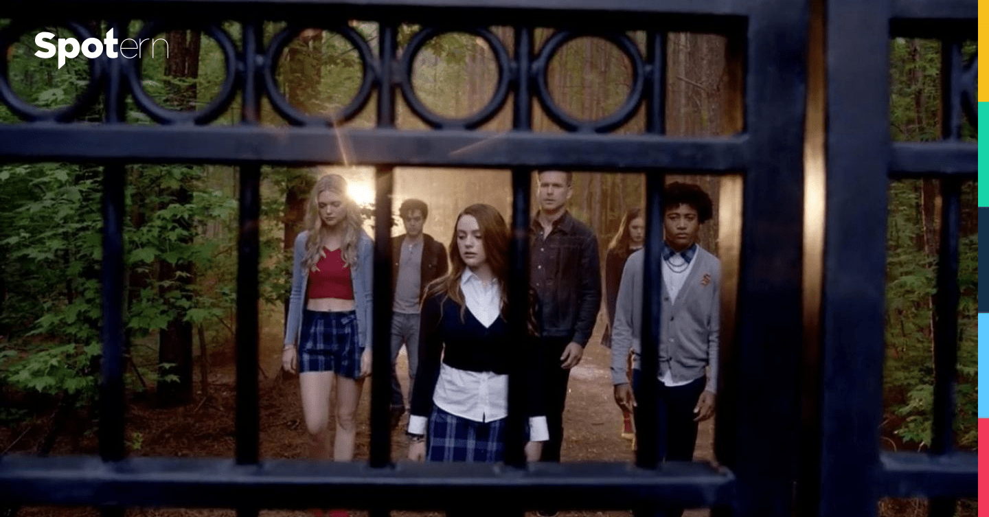 Découvrez la garderobe de Jade Whigham) dans Legacies