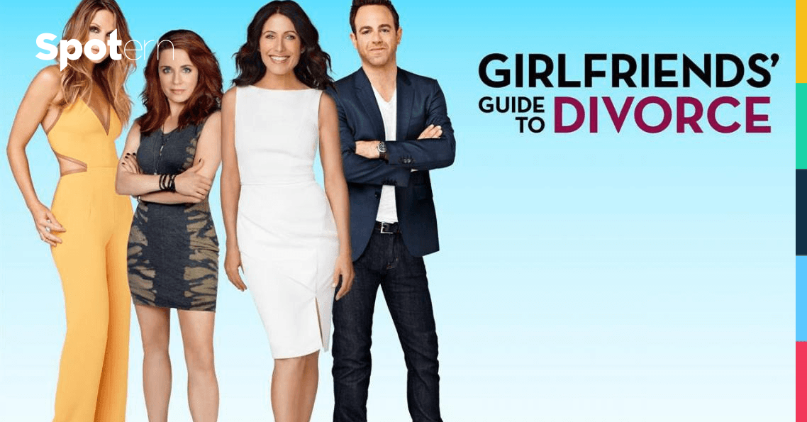 Becca Riley (played by Julianna Guill) outfits on Girlfriends Guide to Divorce