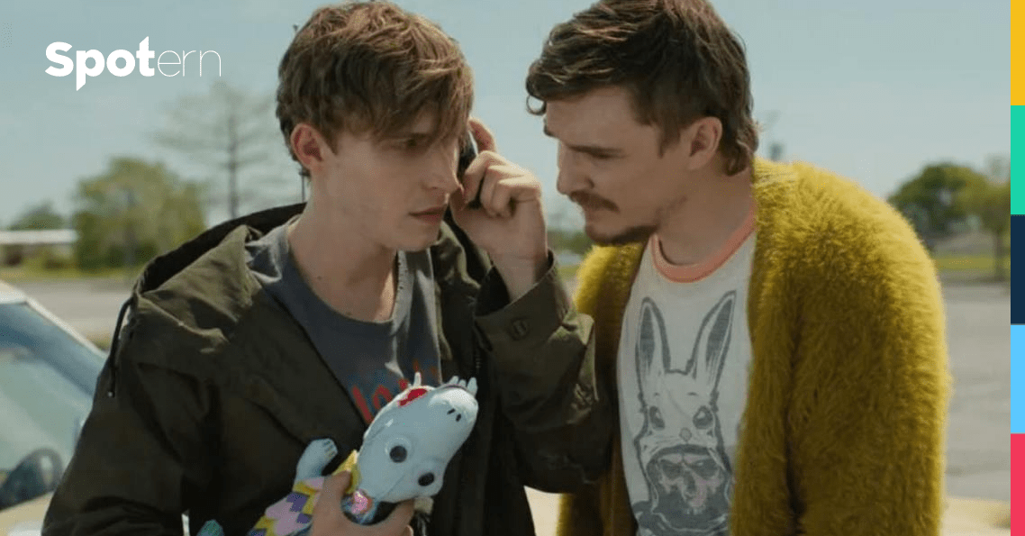 Benson (played by Kyle Gallner) outfits on The Passenger