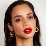 sheisdash