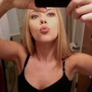 scarlettjohansson_xo