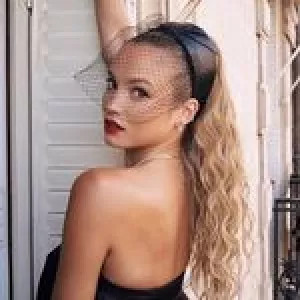 rose_bertram