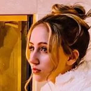 ava_kolker_official_