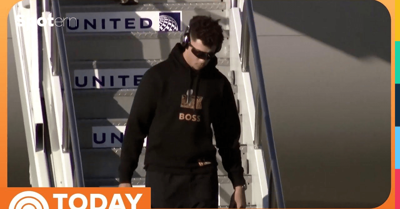 Chiefs, Eagles arrive in New Orleans for 2025 Super Bowl: Clothes ...