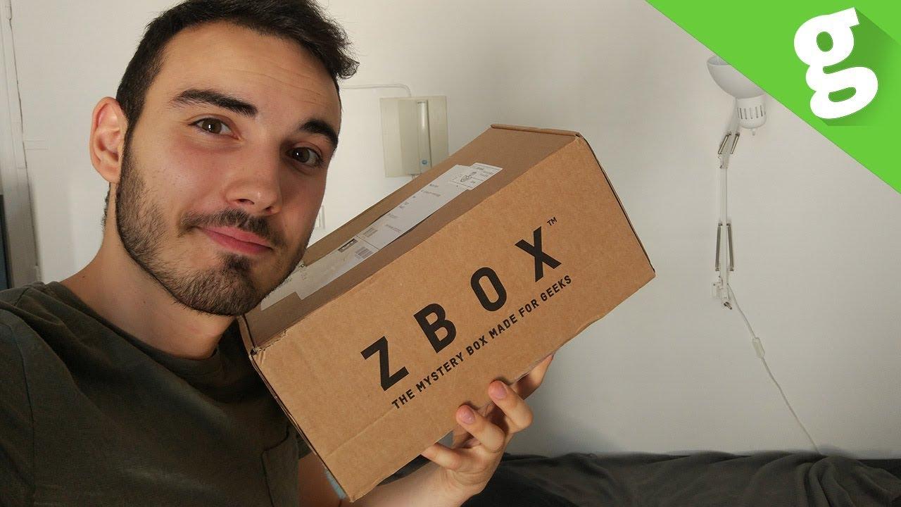 PLEIN D'OBJETS AVENGERS DANS CETTE BOX (Zbox Juillet)