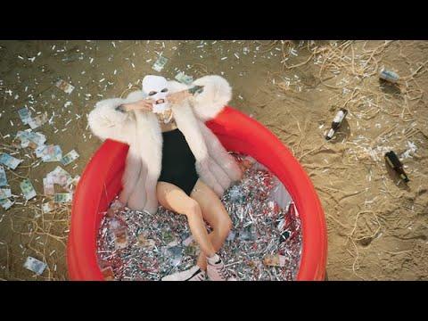 #BACKDANSLESBACS - Coeur de pirate - Femme like U (clip officiel)