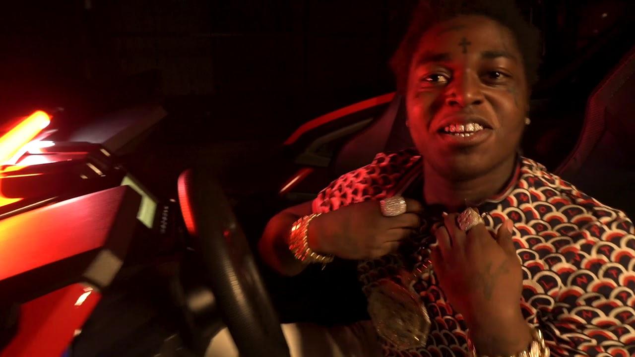 Kodak Black - There He Go [Official Music Video]: Clothes, Outfits, Brands,  Style and Looks