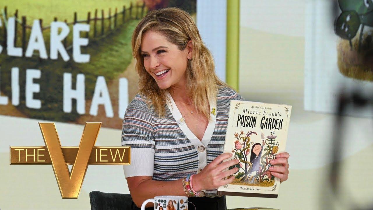 Sara Haines Shares Her Summer Reading List in Ladies Get Lit | The View
