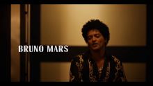 Bruno Mars -Versace On The Floor(officiel vidéo 2017)