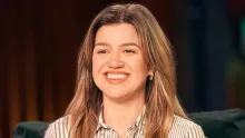Kelly Clarkson Returning to The Voice: What it Means For Talk Show (Source)