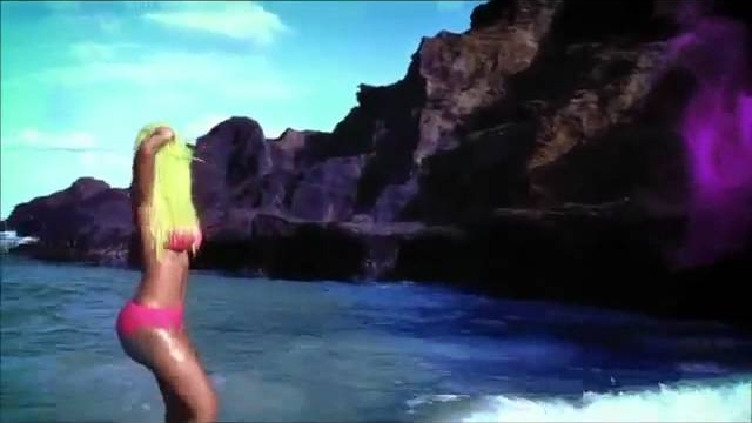 Starships - Nicki Minaj | [Clip Officiel]