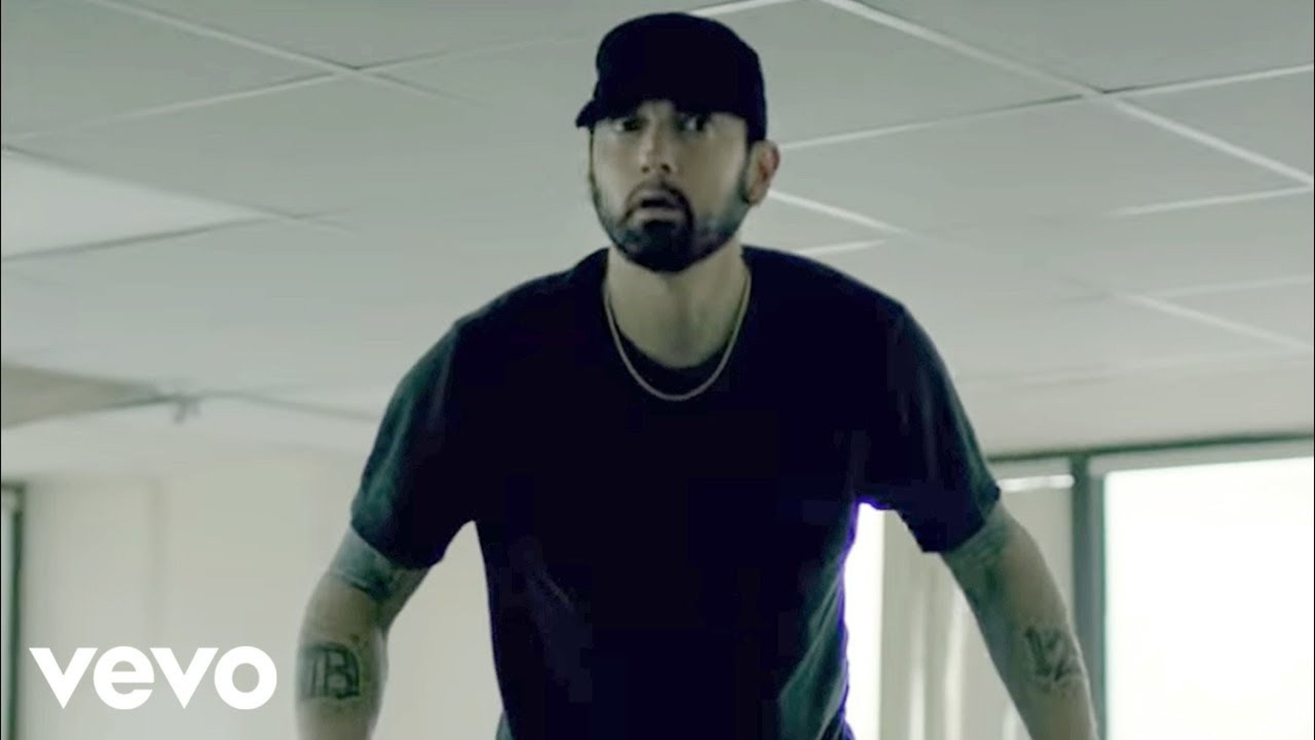 Eminem - Fall: Clothes, Outfits, Brands, Style and Looks ...