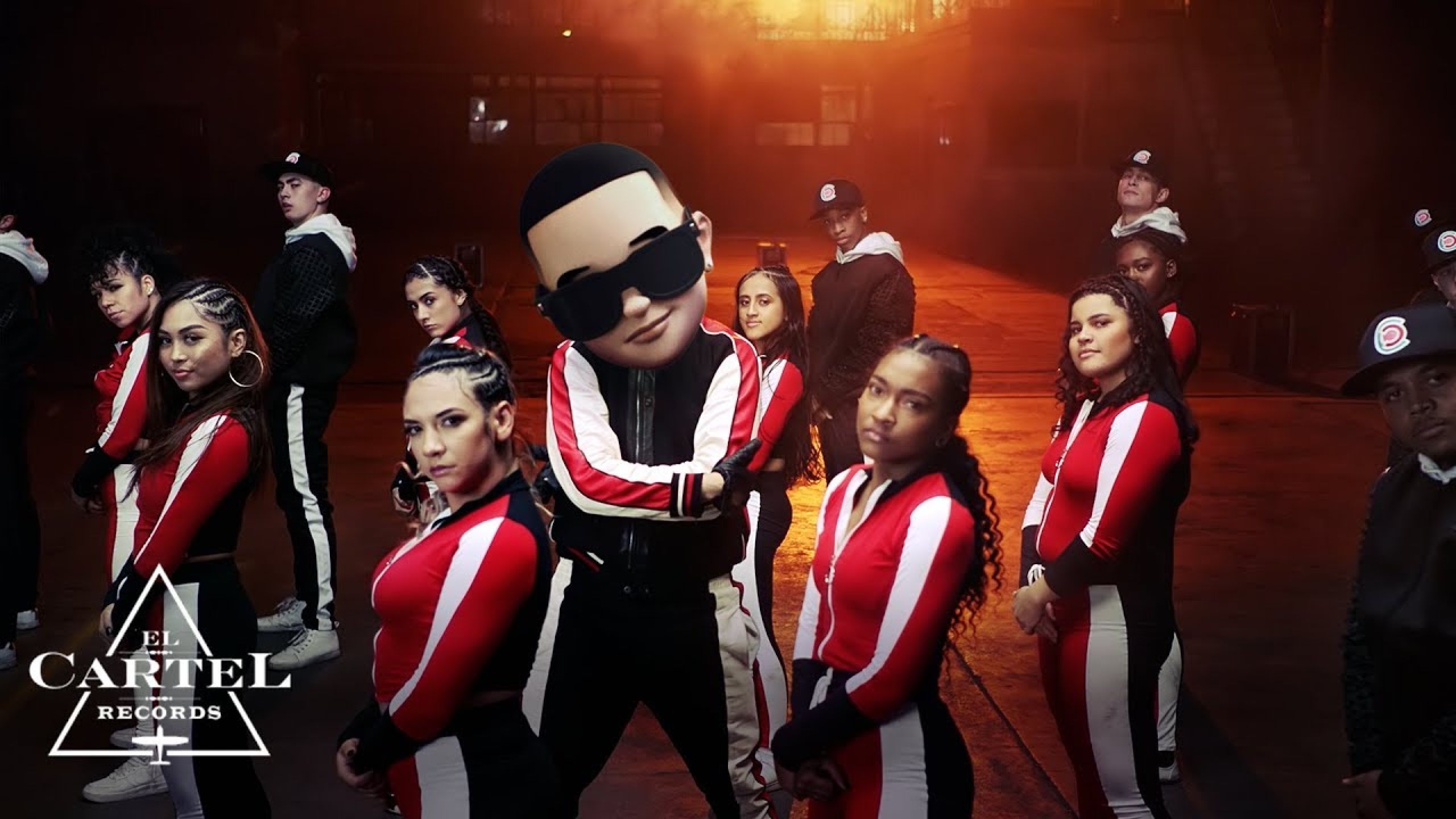 Here could песня. Daddy Yankee. Дэдди Янки кон Кальма. Daddy Yankee & Snow con calma Dance. Daddy Yankee 2022.