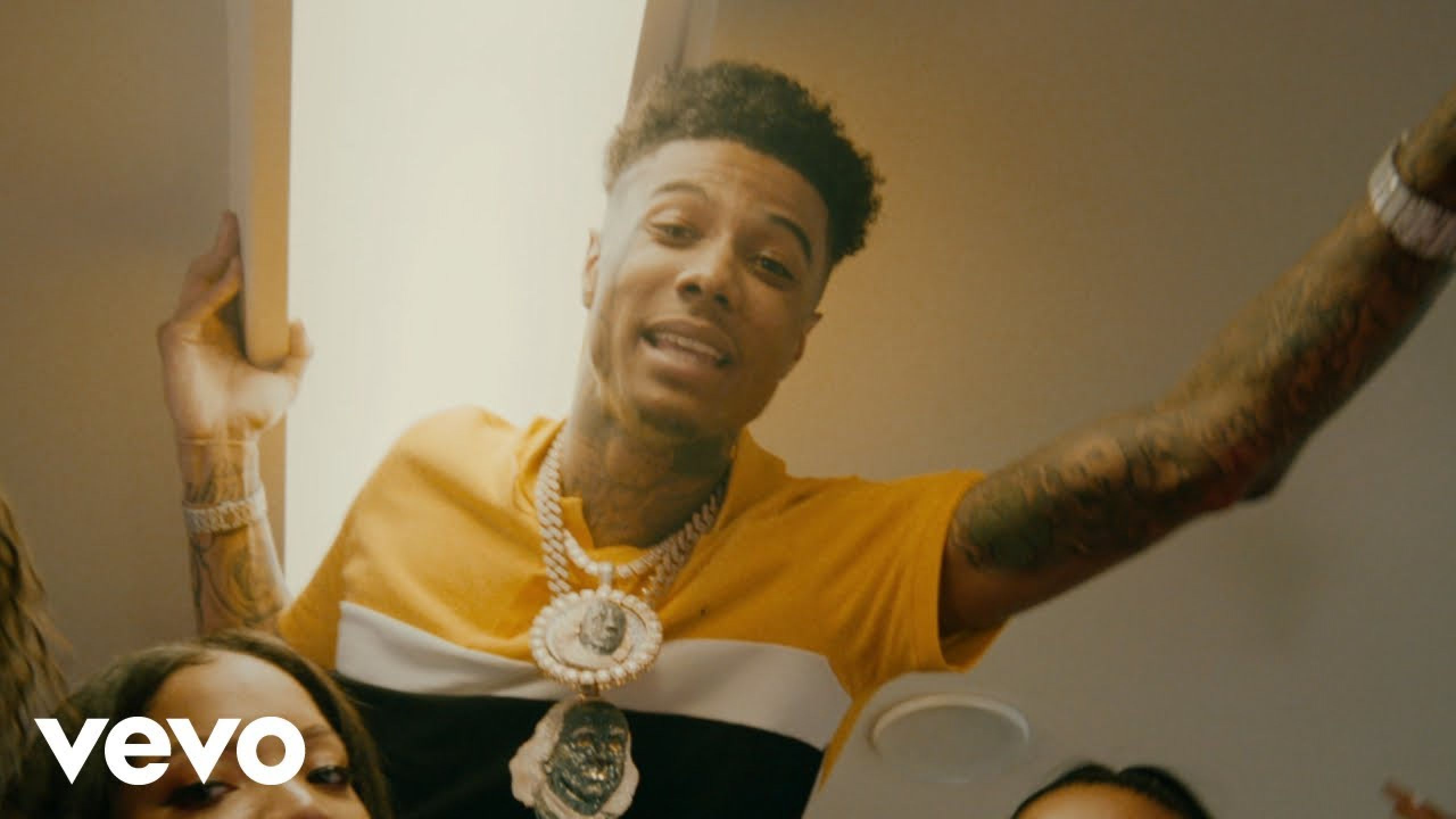 Blueface - First Class ft. Gunna (Official Video): Clothes, Outfits ...