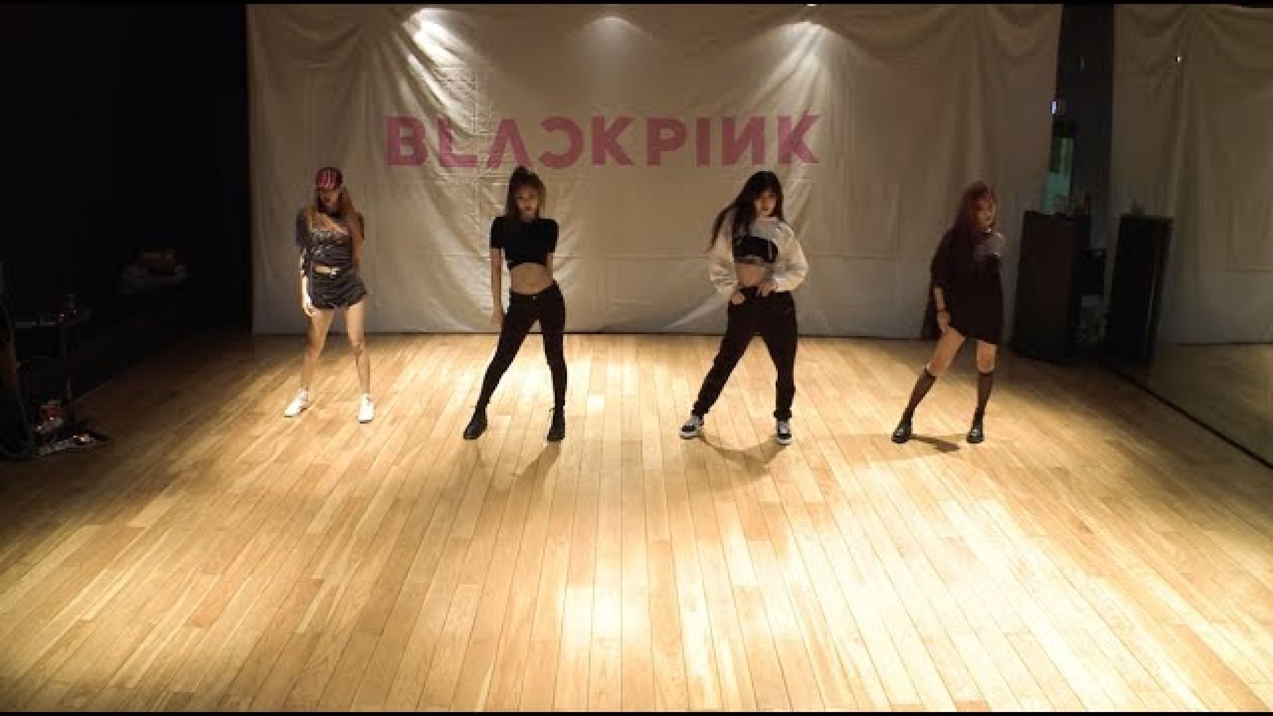 Blackpink ‘마지막처럼 As If Its Your Last Dance Practice Video Vêtements Mode Marque Look 