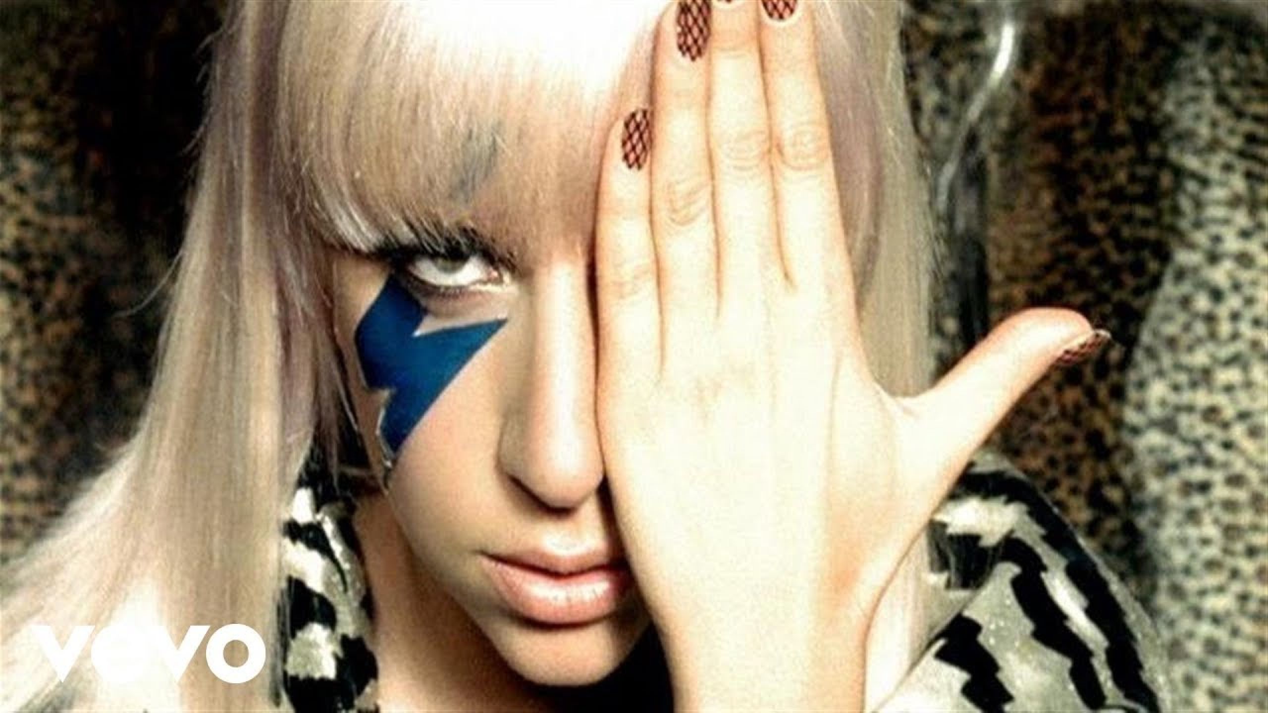 Леди гага танцует. Леди Гага. Леди Гага иллюминат. Леди Гага Джаст дэнс. Lady Gaga 2008.
