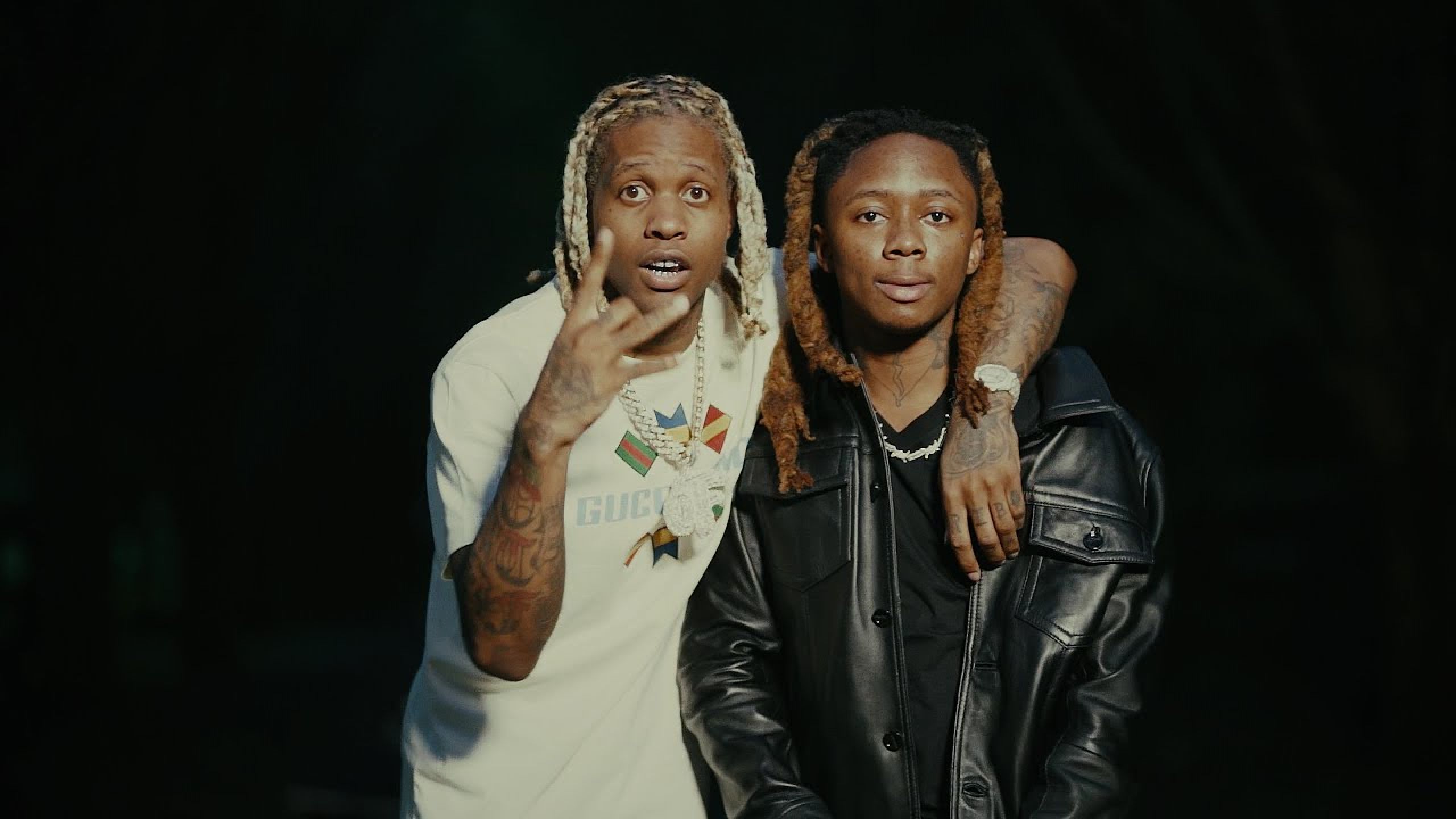 The t-shirt Gucci worn by Lil Durk in the video Brazy Life of Slimelife Sha...