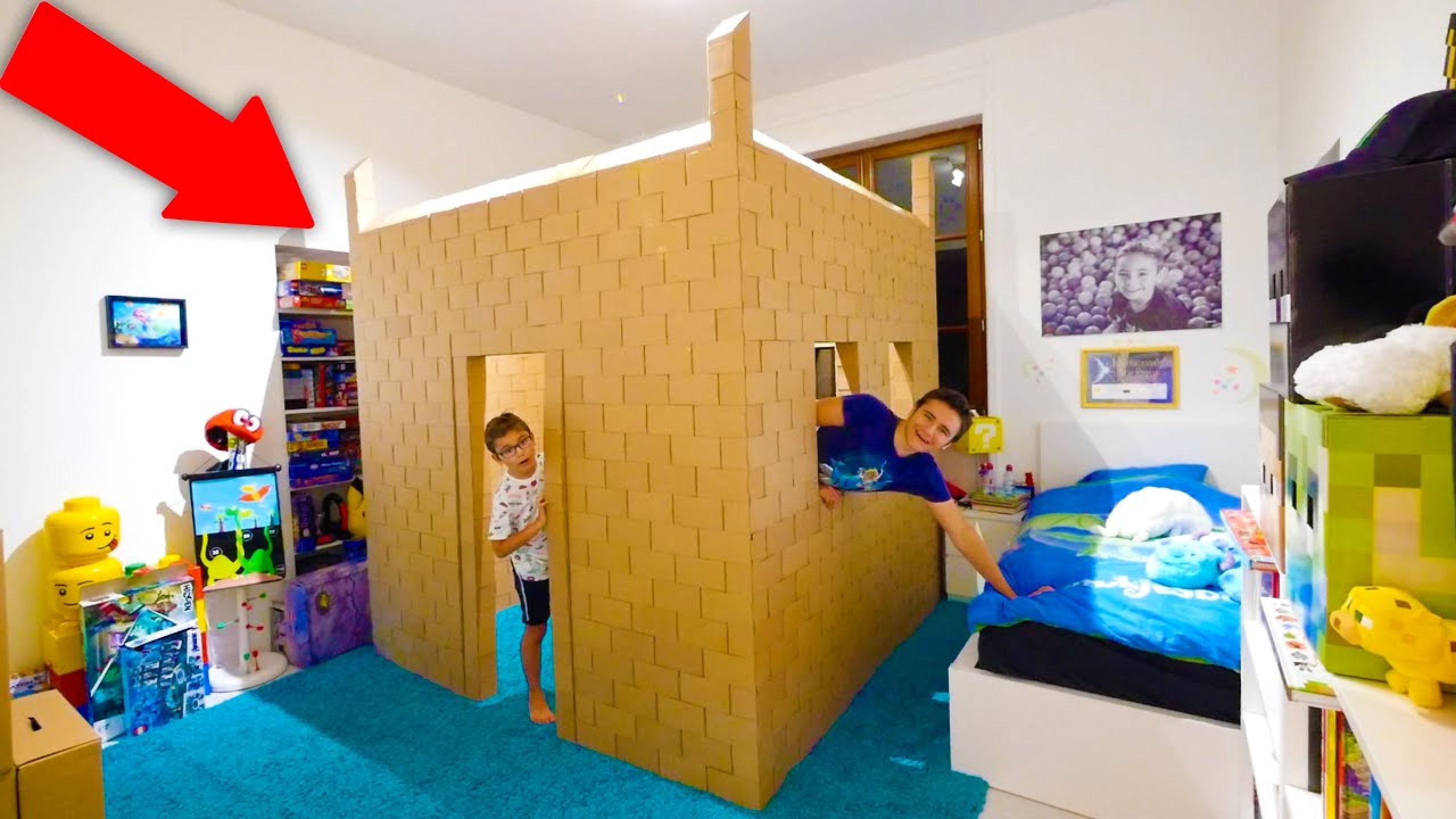 ON CONSTRUIT UN BOX FORT GÉANT ! (Château en Carton dans ma Chambre