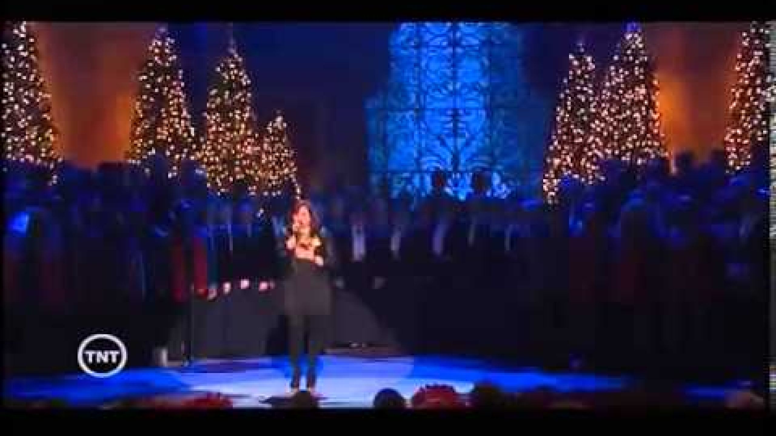 Demi Lovato -- Silent Night (TNT Christmas In Washington 2012)