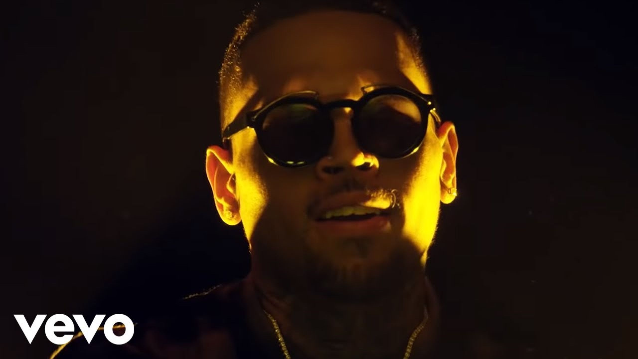 Chris Brown - Picture Me Rollin' (Explicit Version)