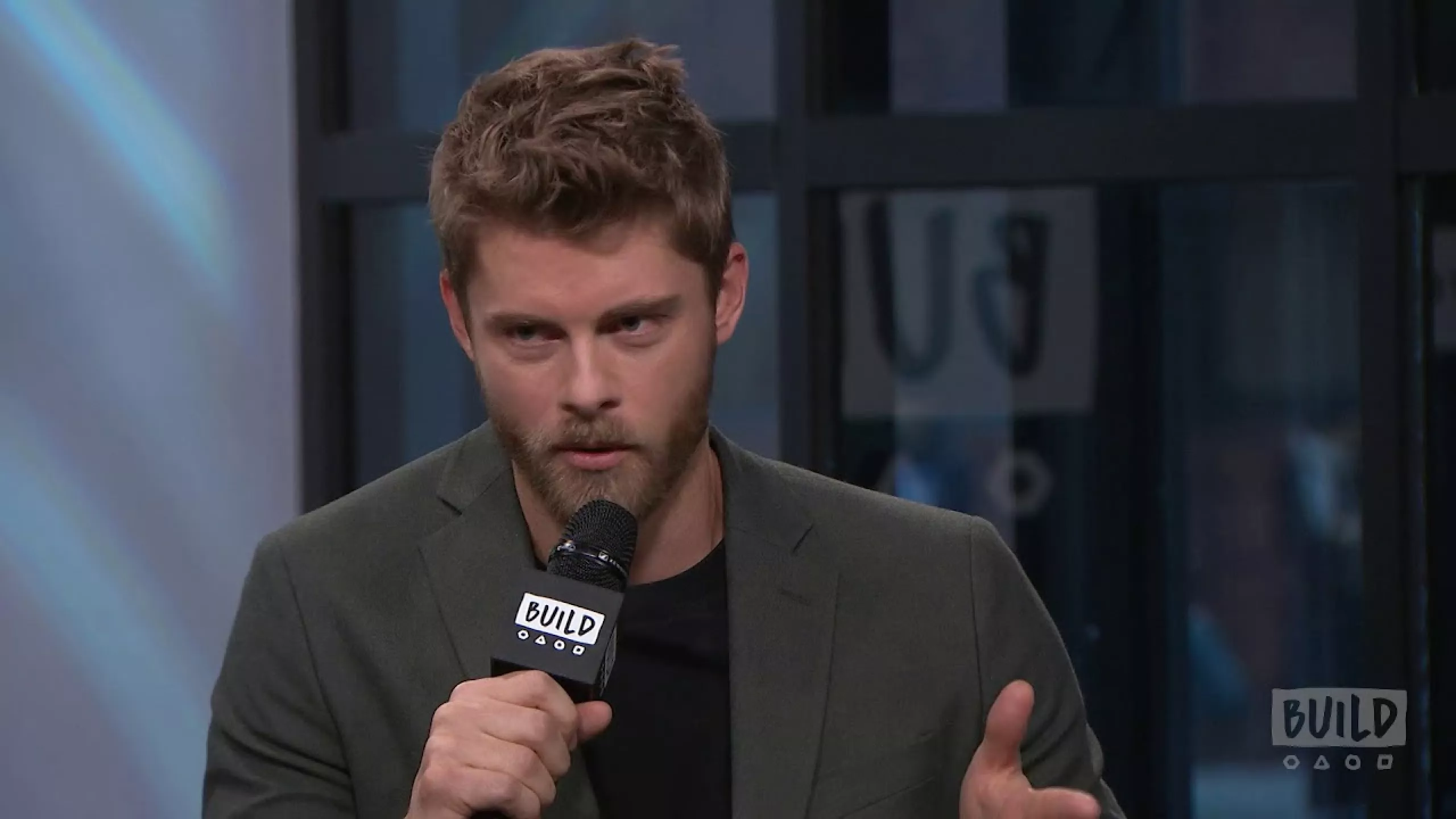 Luke Mitchell On The NBC Series, "Blindspot"