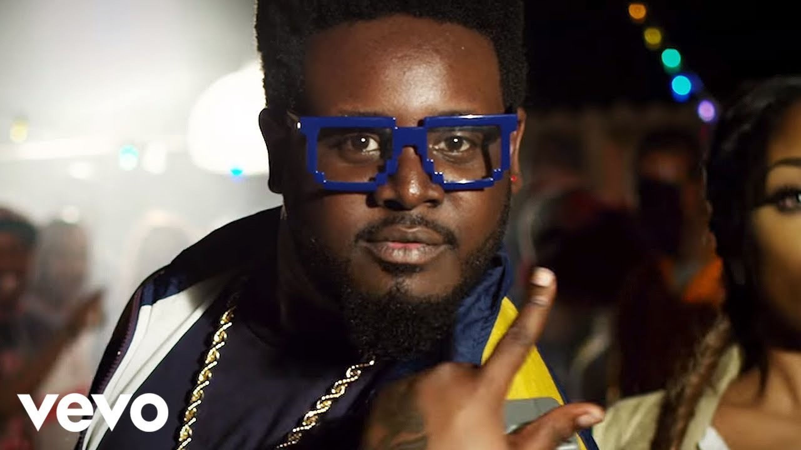 T-Pain - Up Down (Do This All Day) (Explicit) Ft. B.o.B: Clothes ...