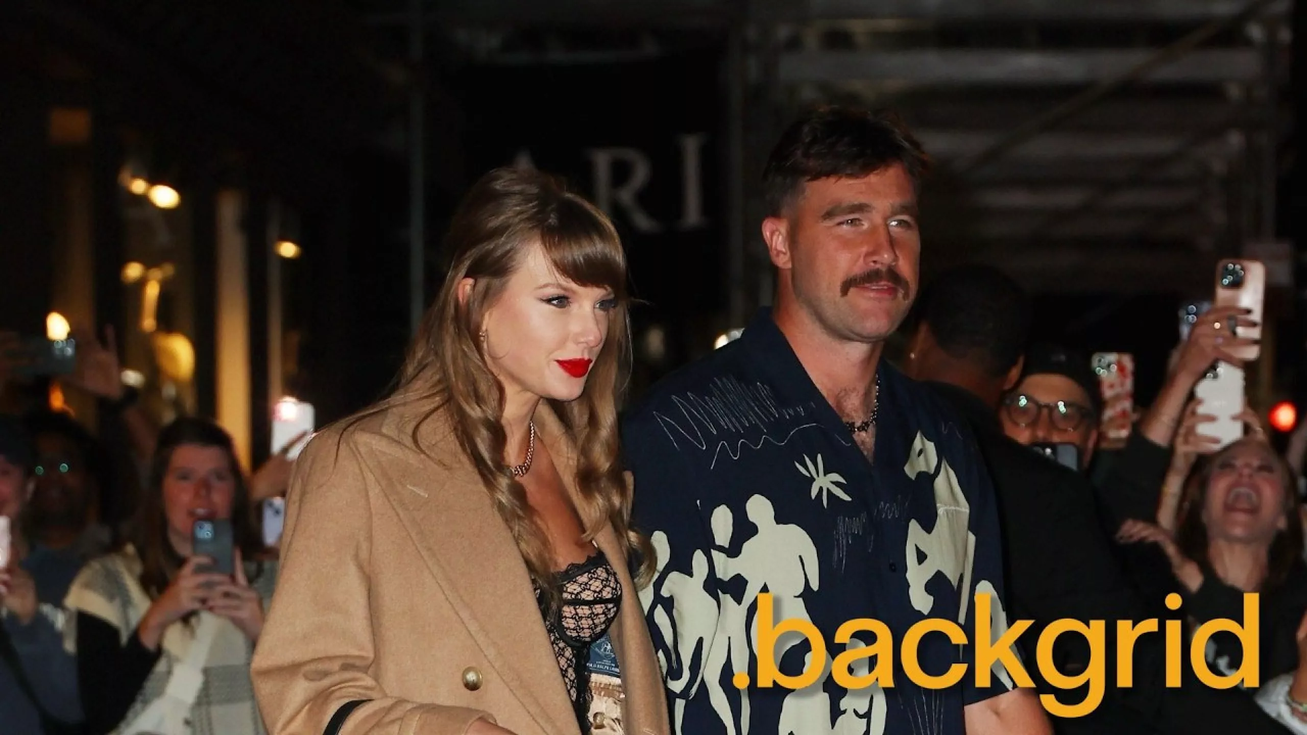 Taylor Swift And Travis Kelce Step Out For Dinner With Blake Lively And Ryan Reynolds in NYC