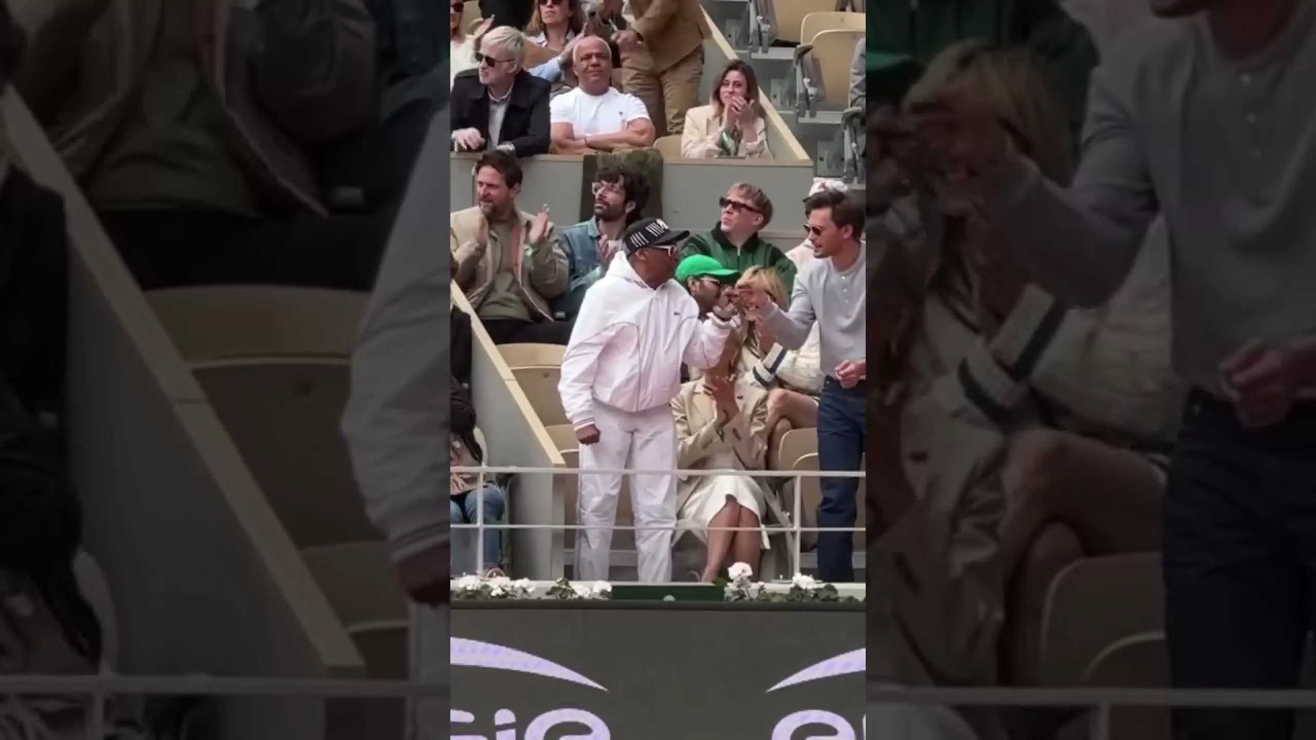 Spike Lee loved watching Coco Gauff take the second set against Aryna Sabalenka 🤩  #frenchopen2025
