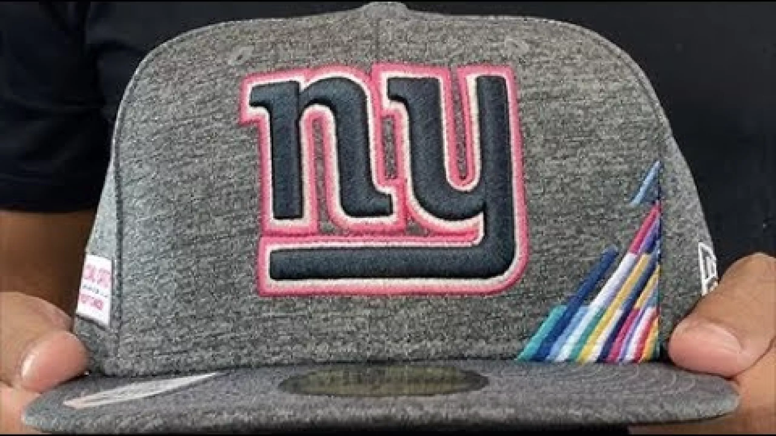 New York NY Giants ONFIELD CRUCIAL CATCH Grey Fitted Hat by New Era