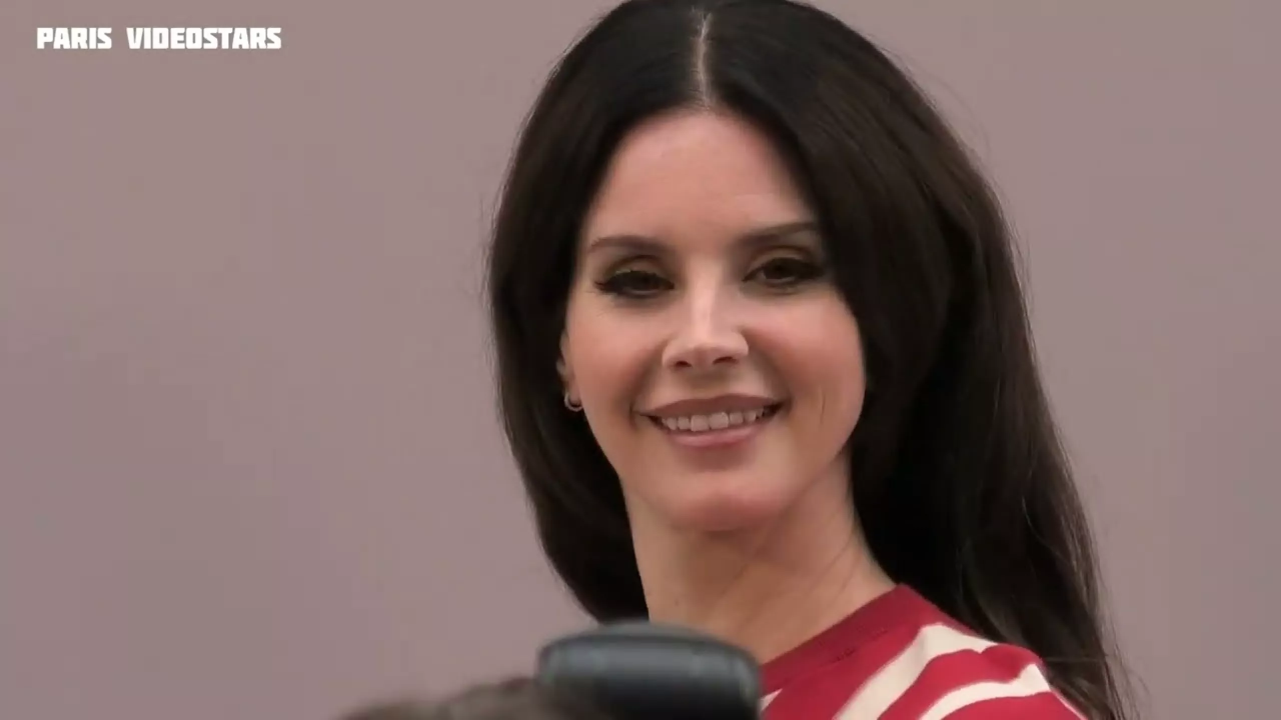 Lana Del Rey arrival at show Zimmermann Paris 6 october 2025 Fashion Week