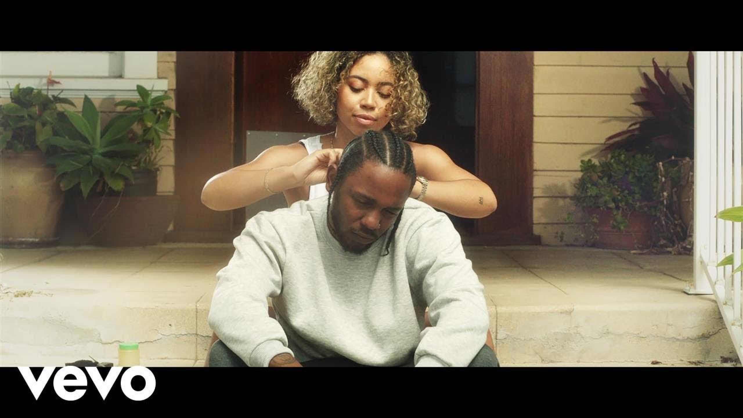 Kendrick Lamar - LOVE. ft. Zacari