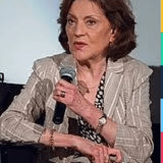 Kelly Bishop: Clothes, Outfits, Brands, Style and Looks | Spotern