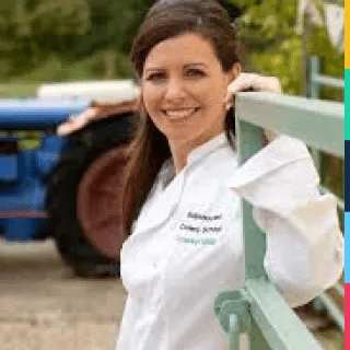 Catherine Fulvio: Clothes, Outfits, Brands, Style and Looks | Spotern