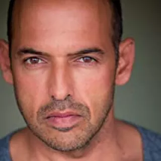 Shaun Majumder: Clothes, Outfits, Brands, Style and Looks | Spotern