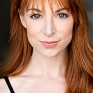 Lisa Foiles