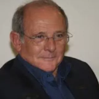 Emilio Gutiérrez Caba: Clothes, Outfits, Brands, Style and Looks | Spotern