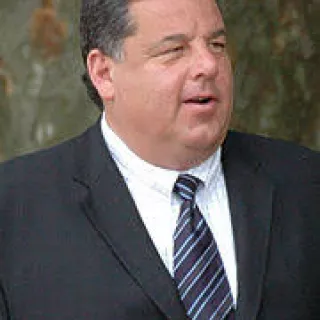 Steve Schirripa