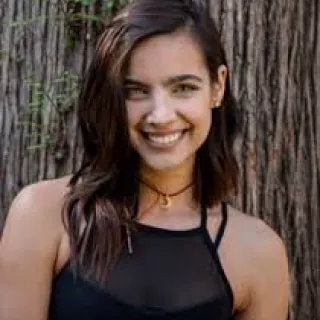 María Gabriela de Faría: Clothes, Outfits, Brands, Style and Looks