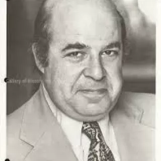 Sorrell Booke: Clothes, Outfits, Brands, Style and Looks | Spotern