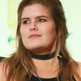 Erica Lindbeck: Clothes, Outfits, Brands, Style and Looks | Spotern