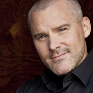 Roger Craig Smith