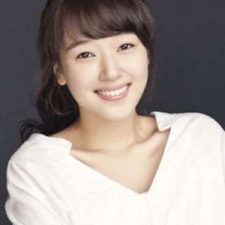 Jo Woo-ri