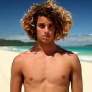 Jay Alvarrez: Clothes, Outfits, Brands, Style and Looks | Spotern