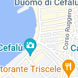 Lilie's Club, Piazza Bagni di Cicerone, Cefalù, Palerme, Italie