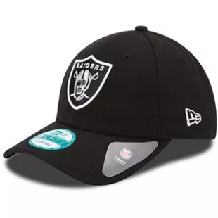 The Los Angeles Raiders cap worn by Ice Cube (O'Shea Jackson Jr.) in the  movie N.W.A.: Straight Outta Compton