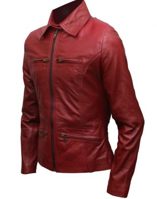 veste en cuir rouge