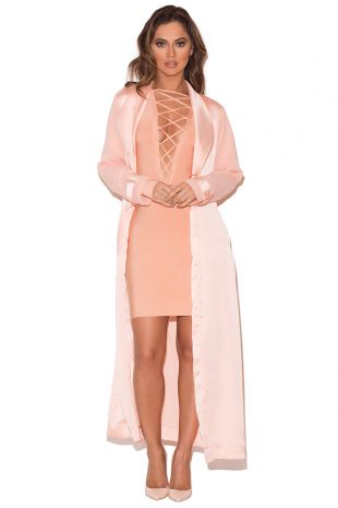 Manteau en soie rose